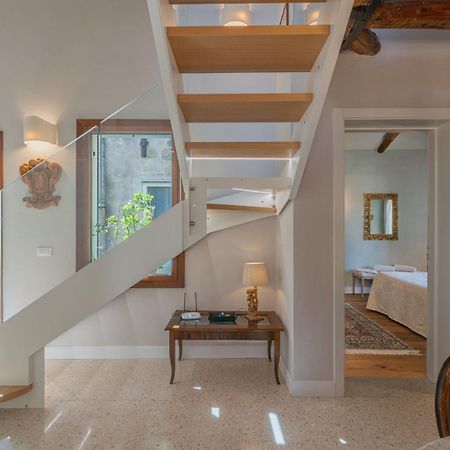 Casa Virginia Direct At The Canal Cannaregio With Own Roof Terrace Veneza Exterior foto