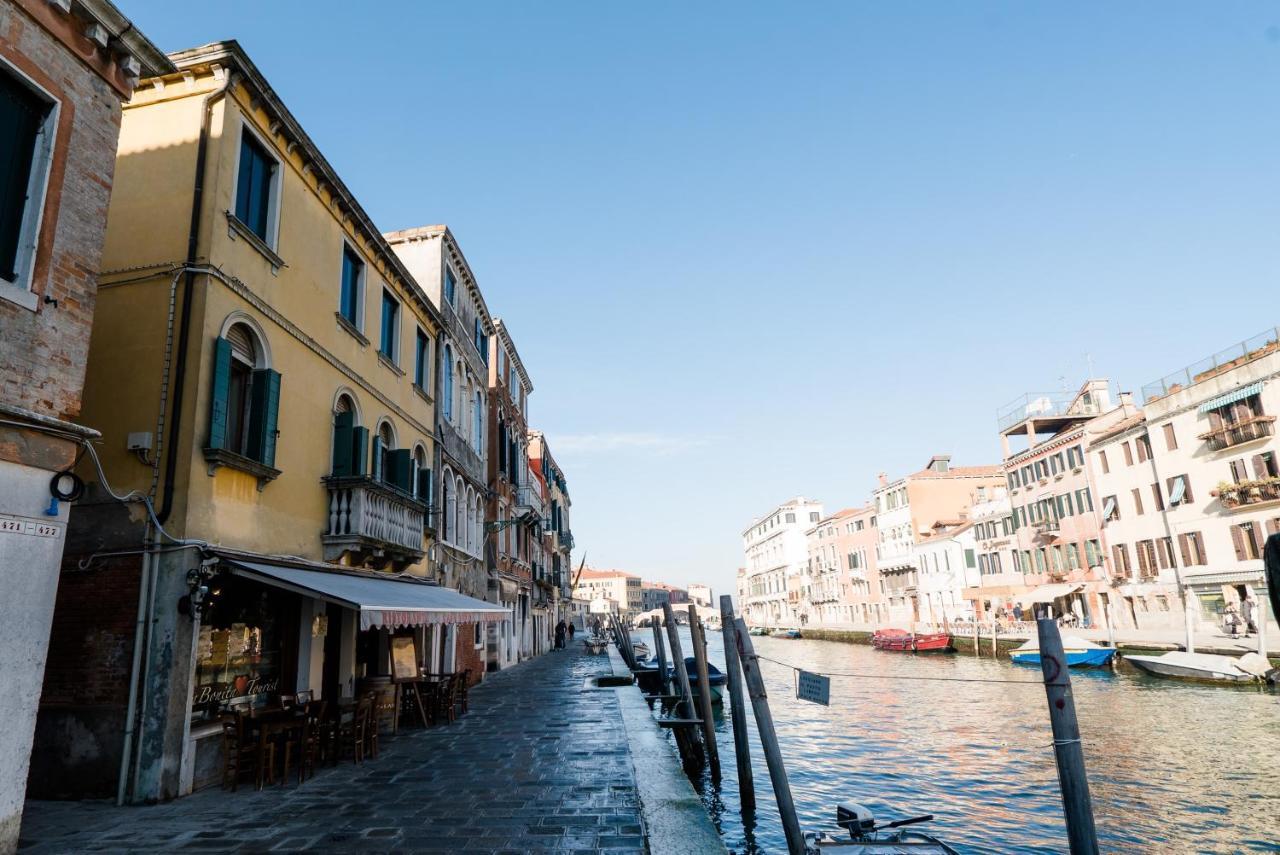 Casa Virginia Direct At The Canal Cannaregio With Own Roof Terrace Veneza Exterior foto