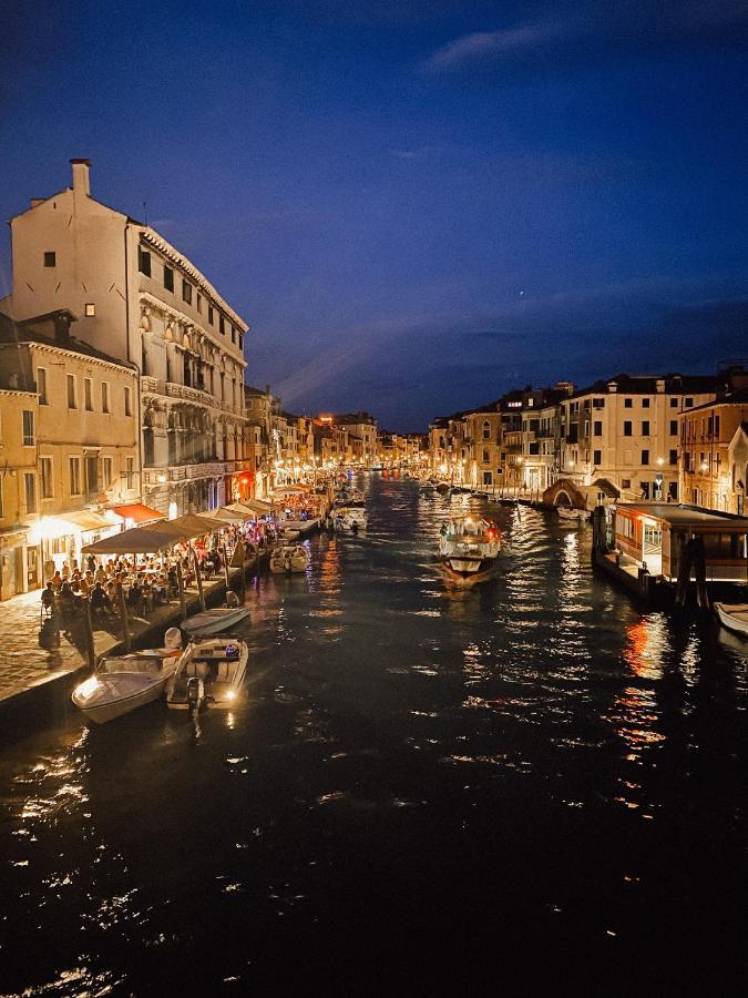 Casa Virginia Direct At The Canal Cannaregio With Own Roof Terrace Veneza Exterior foto
