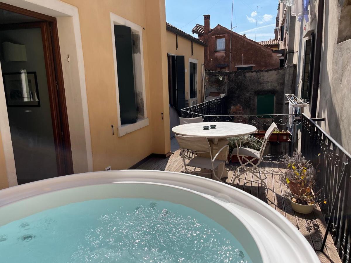 Casa Virginia Direct At The Canal Cannaregio With Own Roof Terrace Veneza Exterior foto